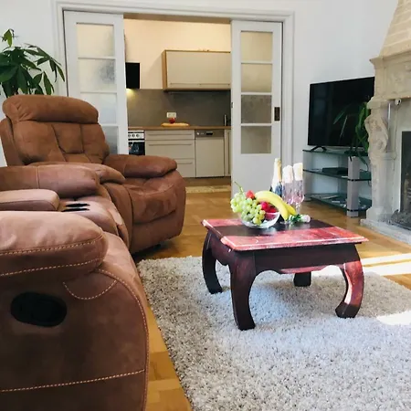 Apartment Ferienwohnung An Der Cyriaksburg Erfurt