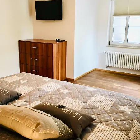 Ferienwohnung An Der Cyriaksburg Apartment *